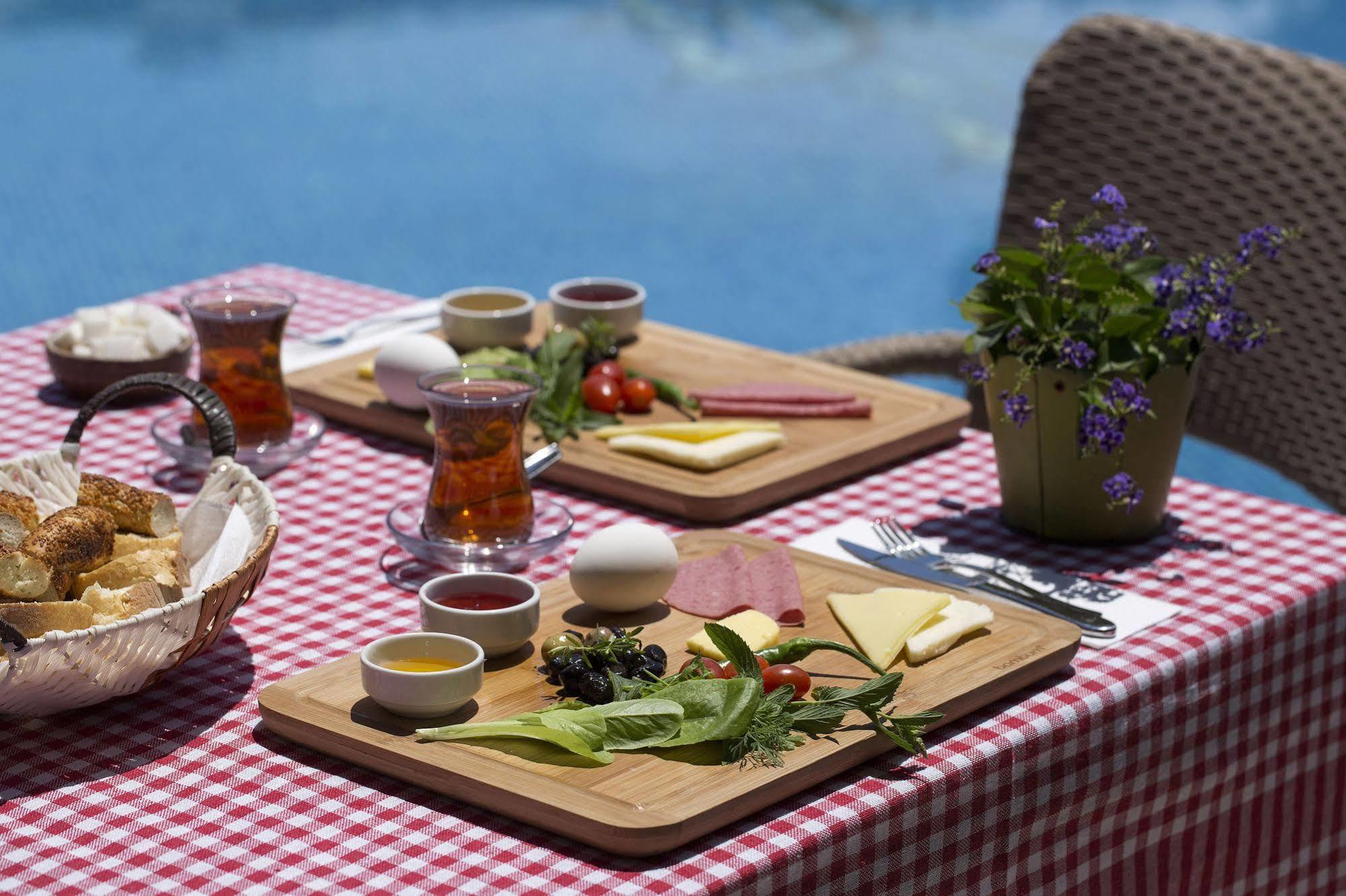 Istanbul Hotel Bodrum Türkbükü Zewnętrze zdjęcie